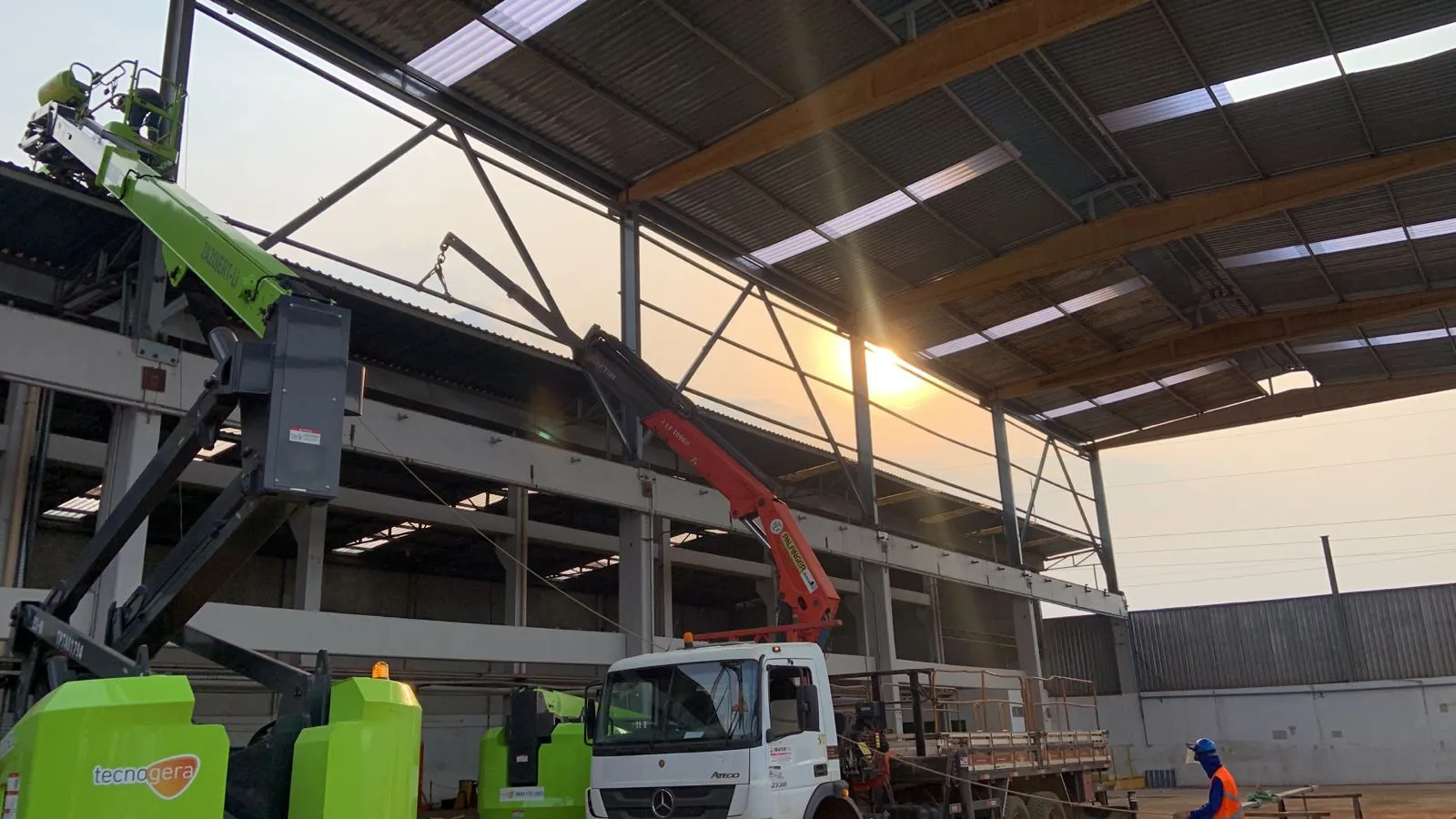 Obra industrial em unidade de mineração